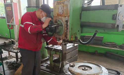 Mechanical processing for centrifuges