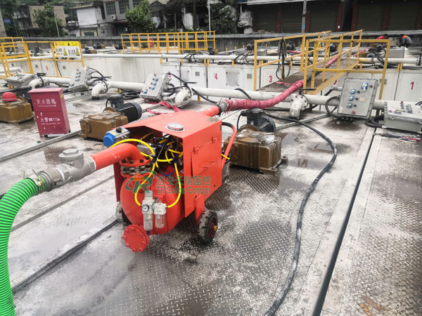 Solution for sludge vacuum pump case