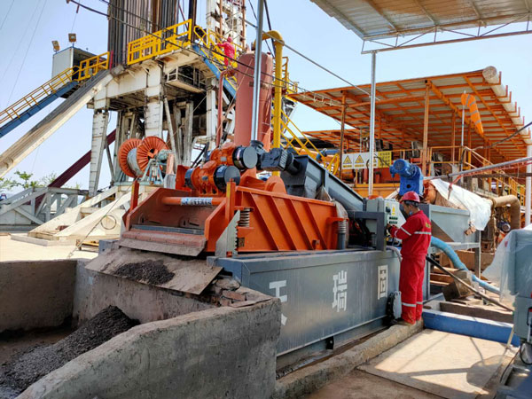 Oilfield solids control system case-Mud Recycling System Equipment