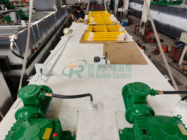 Solids control system design for mud tanks and shale shakers