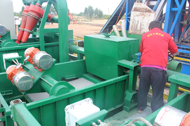 Skid-mounted solids control system for drilling