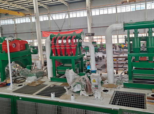 Mud desilter in ZJ30 solids control system