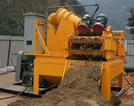 Piling desander unit for bentonite slurry