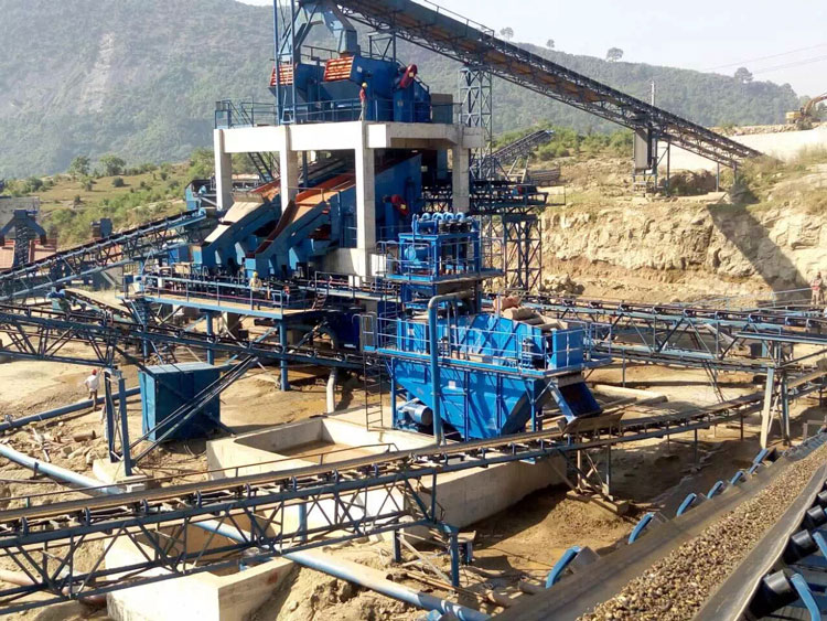 TBM slurry separation plant with shaker screen and cone banks installed at a tunnel shaft site