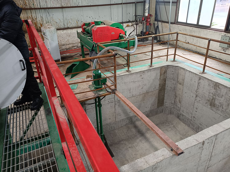 Decanter Centrifuge for drilling waste site